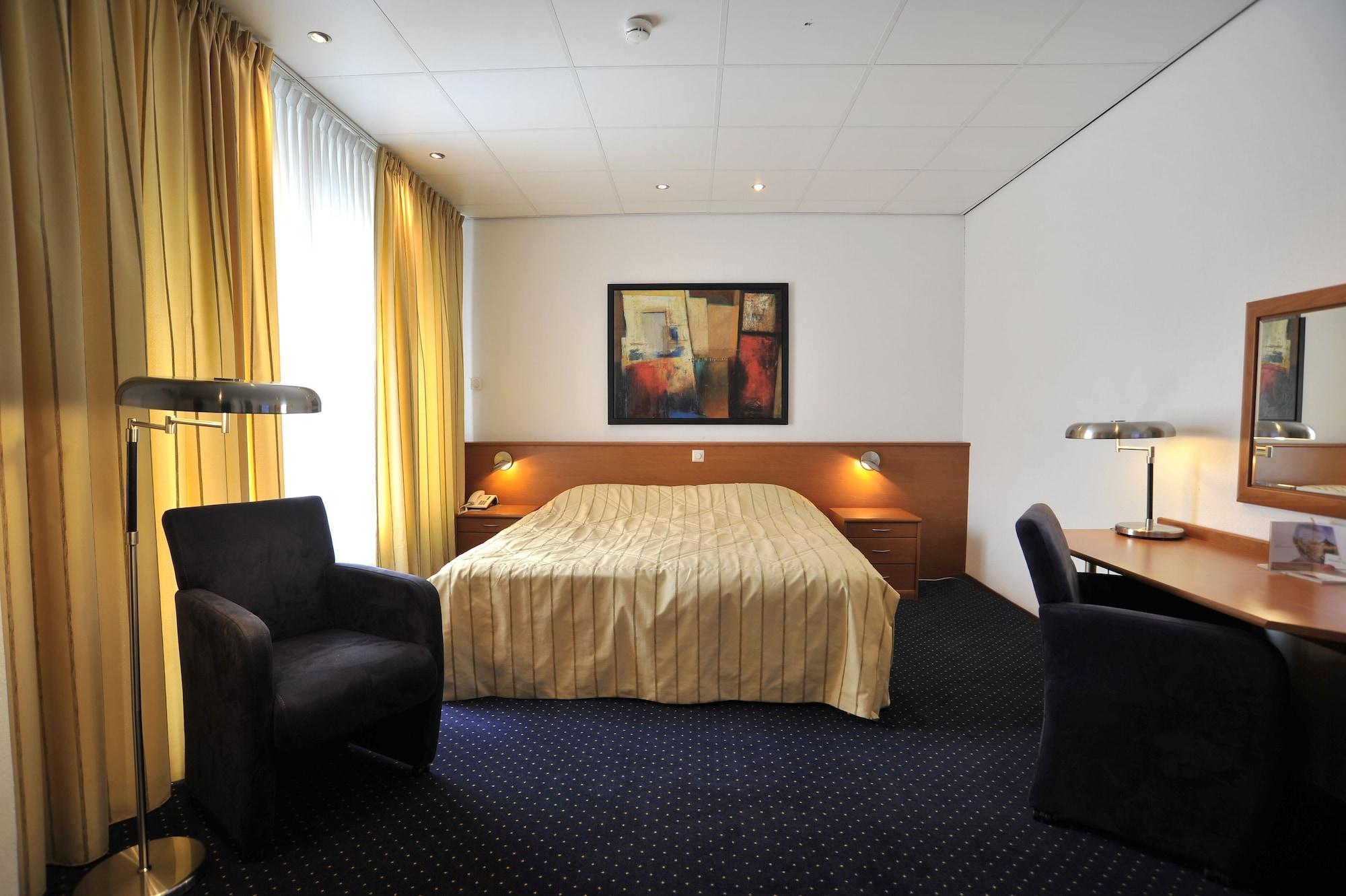 City Hotel Bergen Op Zoom Esterno foto
